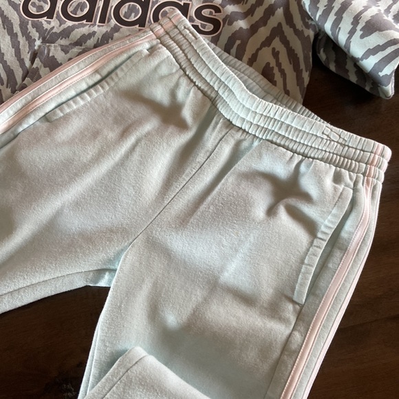 Girls Adidas tiger striped hoodie & sweatpants set, size XL/16 - Picture 7 of 7